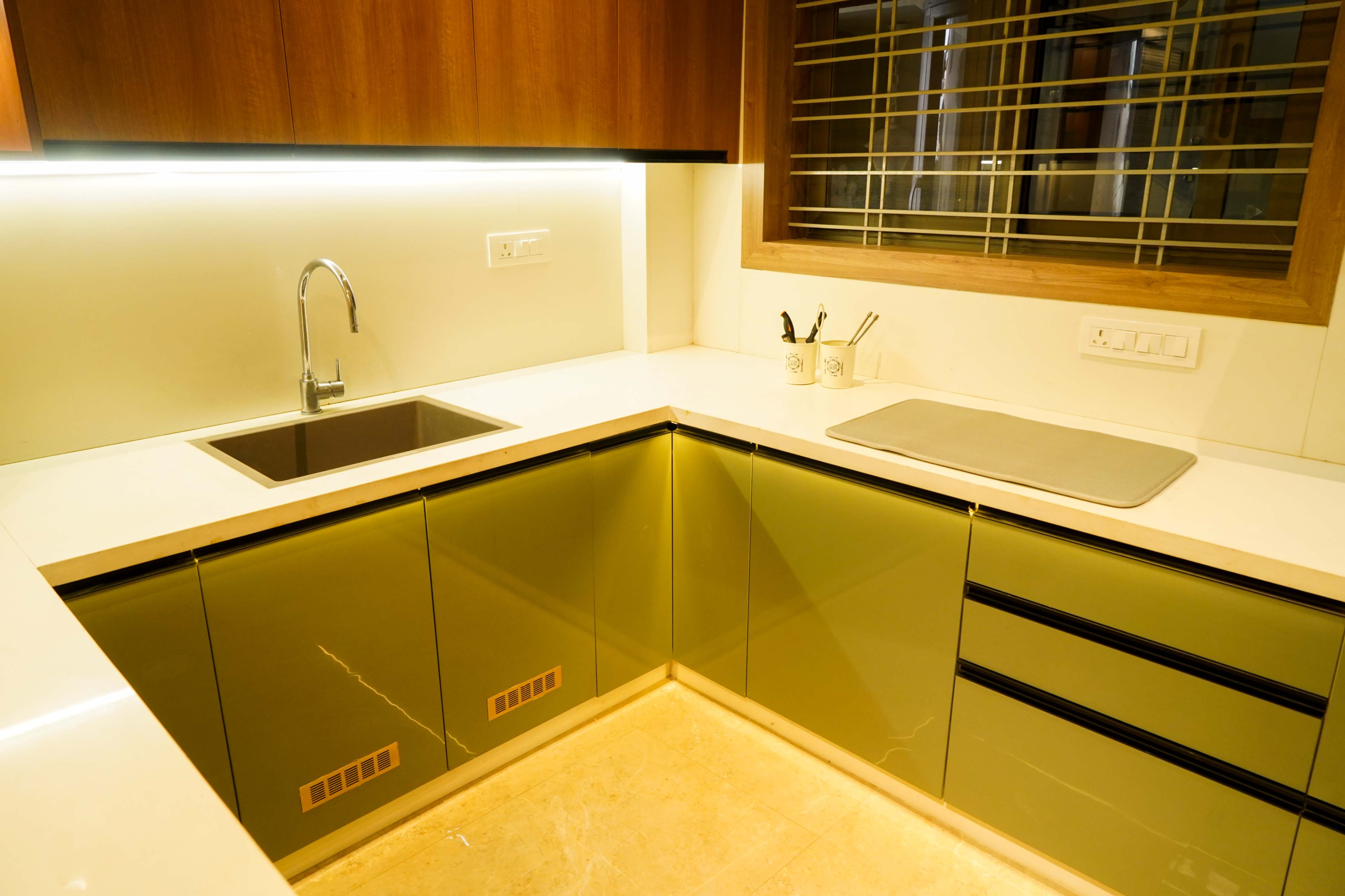 Bright modular kitchen
