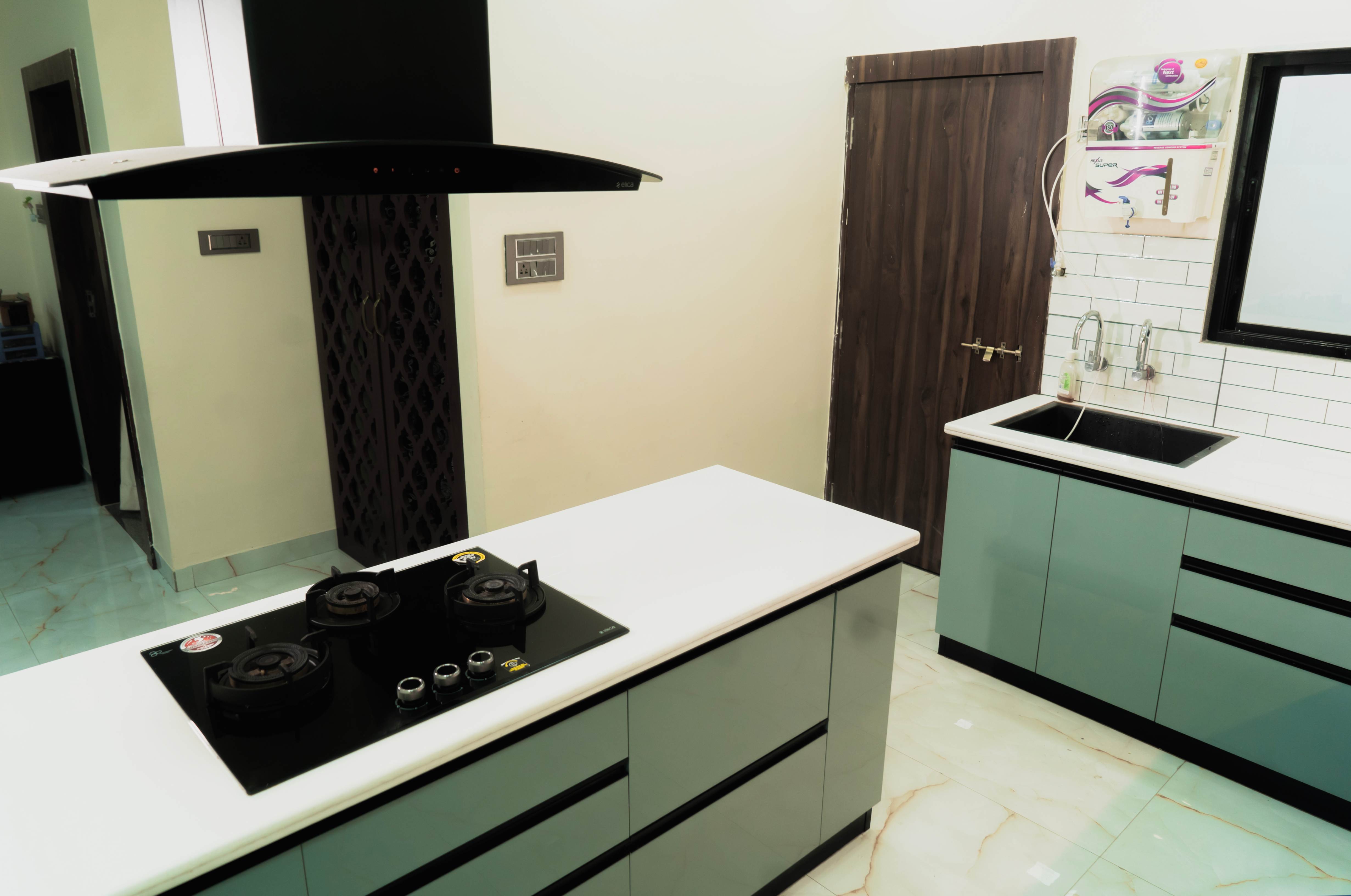 Bright modular kitchen