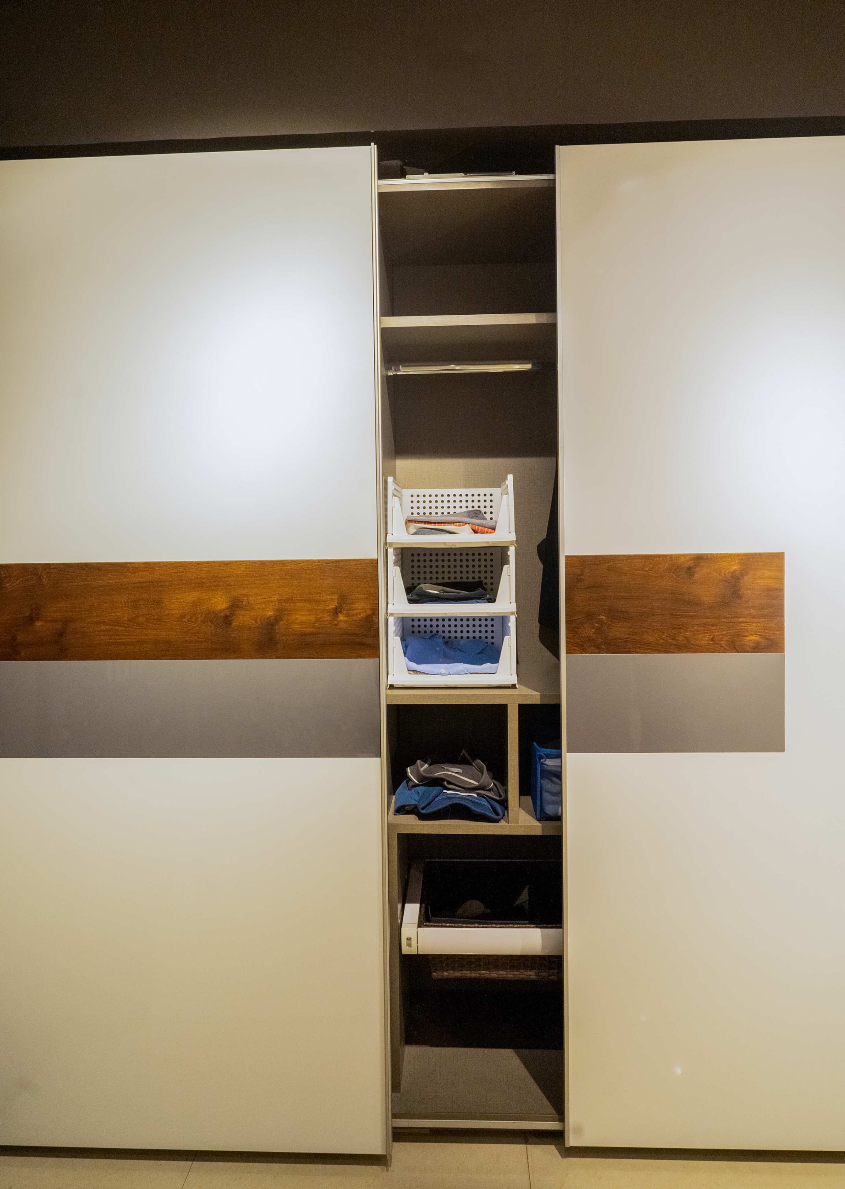 Modular wardrobe with open shelving